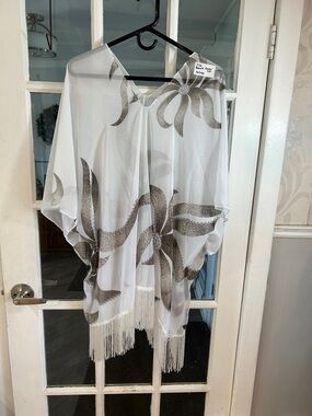 L32.   Sheer White Fringe Kimono/Beach Cover Up